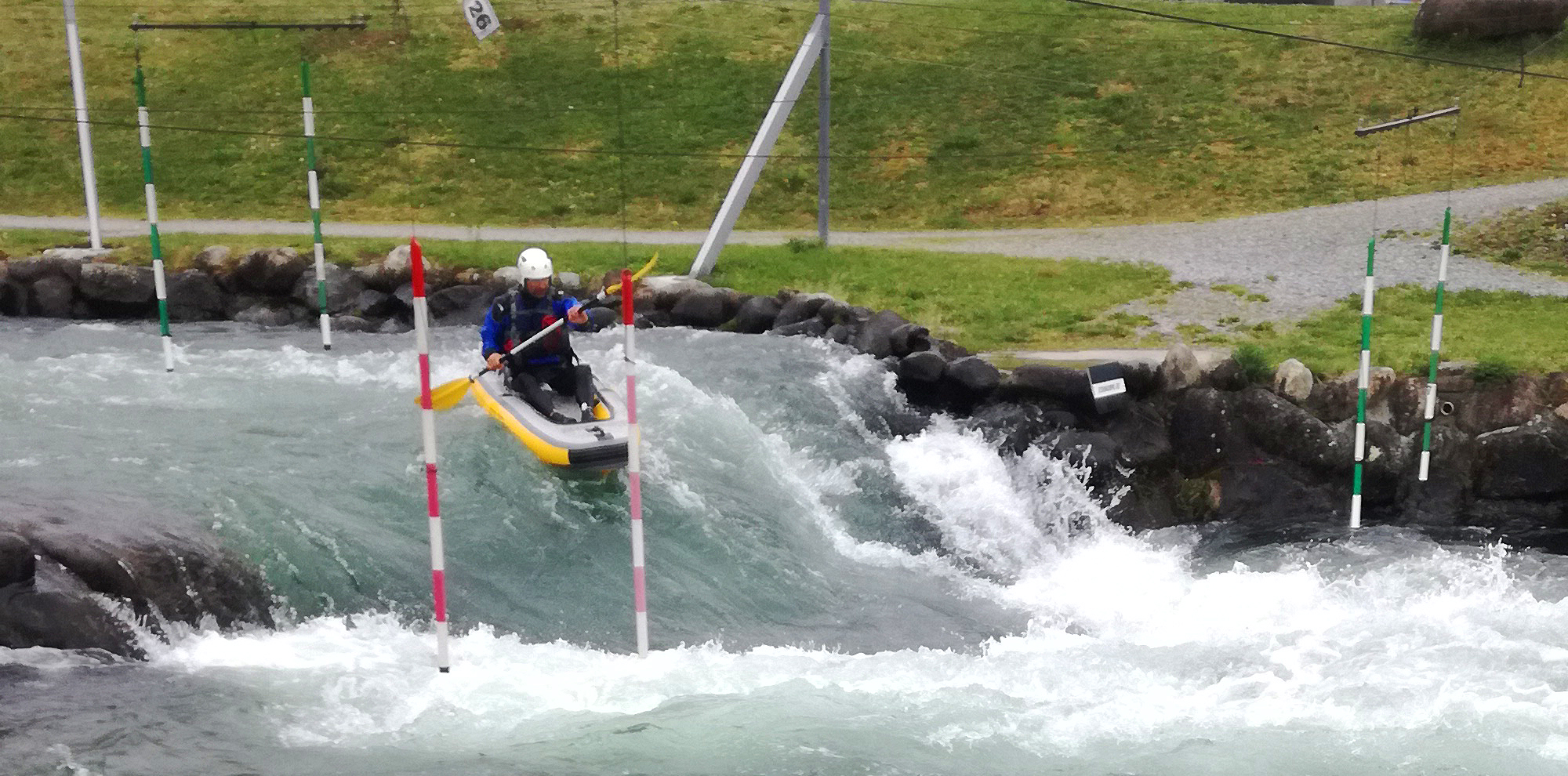 Un kayak performant en eau vive